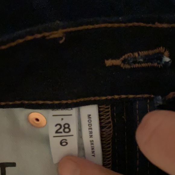 Loft size 6 jeans with fringe bottom - Picture 3 of 3